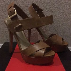 G by Guess Dacey pumps 6.5 light natural